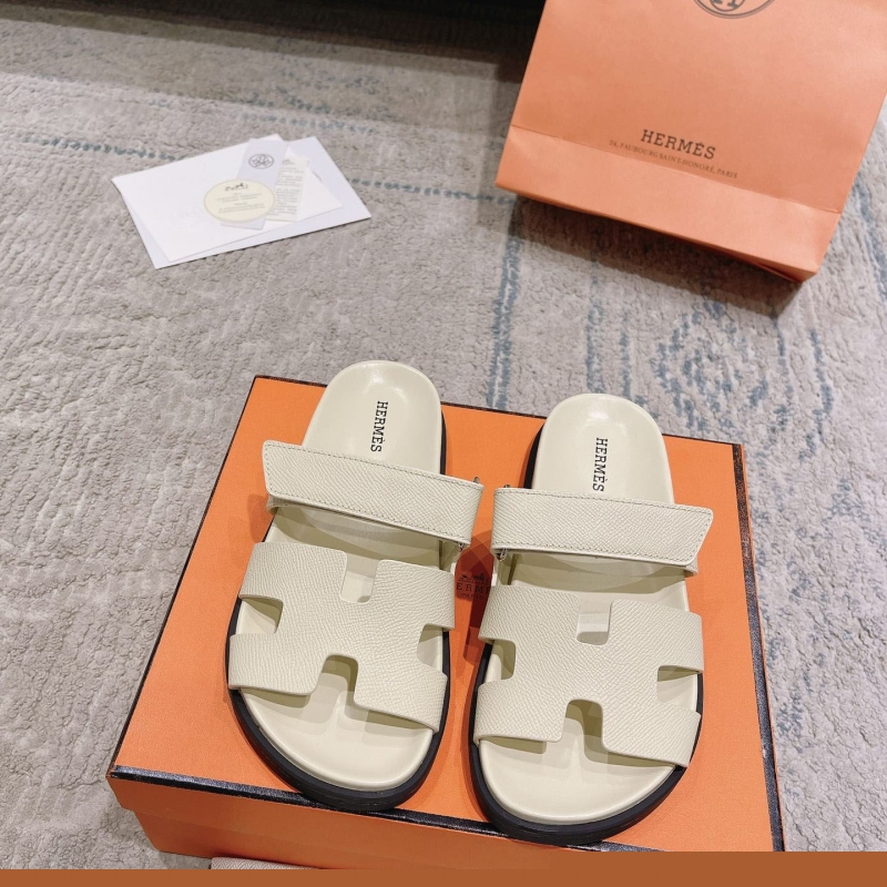 H**mes slippers